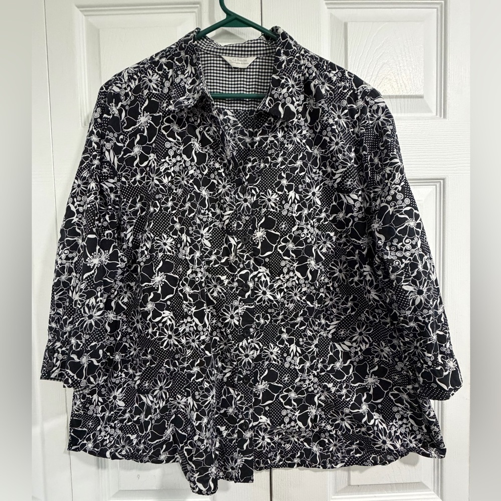 CJ Banks Black and White Floral Button down Top